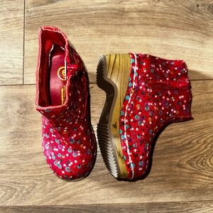 Genuine Kids Red Floral Ankle Clog Boots